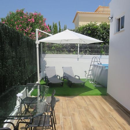Moradia Geminada V2- Piscina Privada Villa Quarteira Luaran gambar